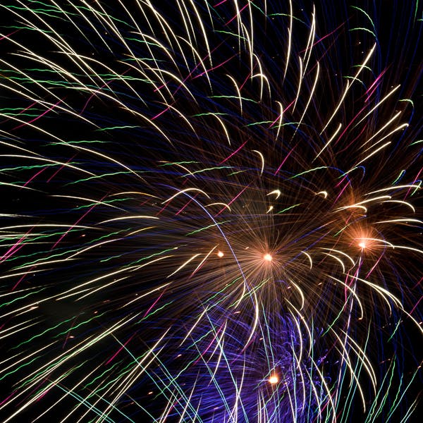 011635078-kaboom-fireworks-bursts