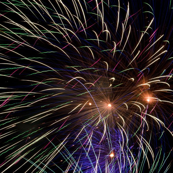 011635078-kaboom-fireworks-bursts
